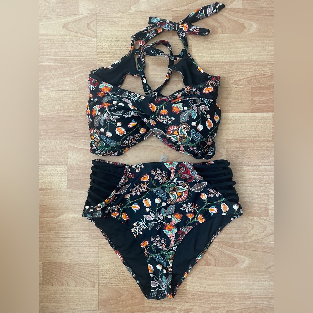 NWT Cupshe Floral Black Bikini